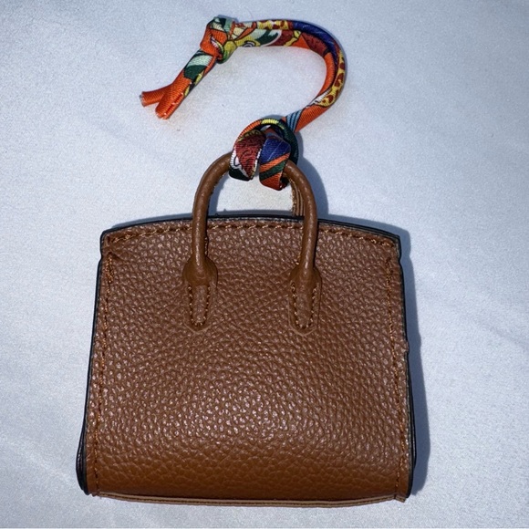 ❌SOLD❌ Brown Bag Charm Mini Fashion House Handbag AirPods / Key Case - Picture 4 of 6